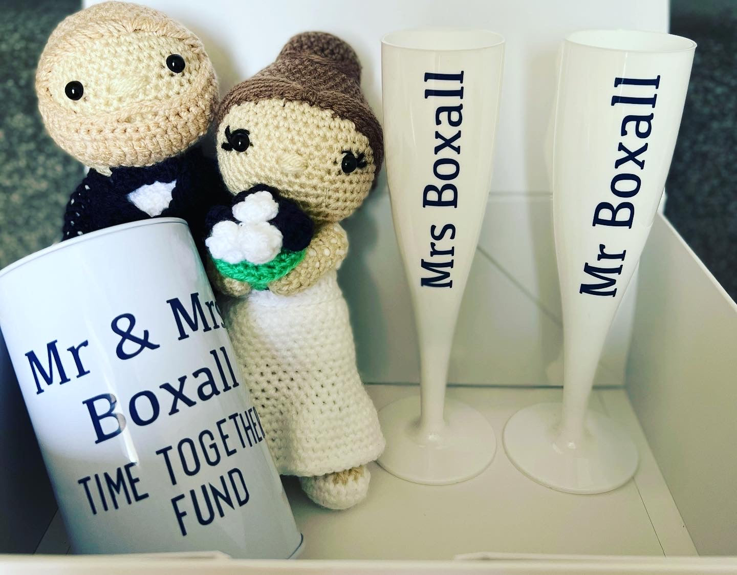 Wedding gift hampers