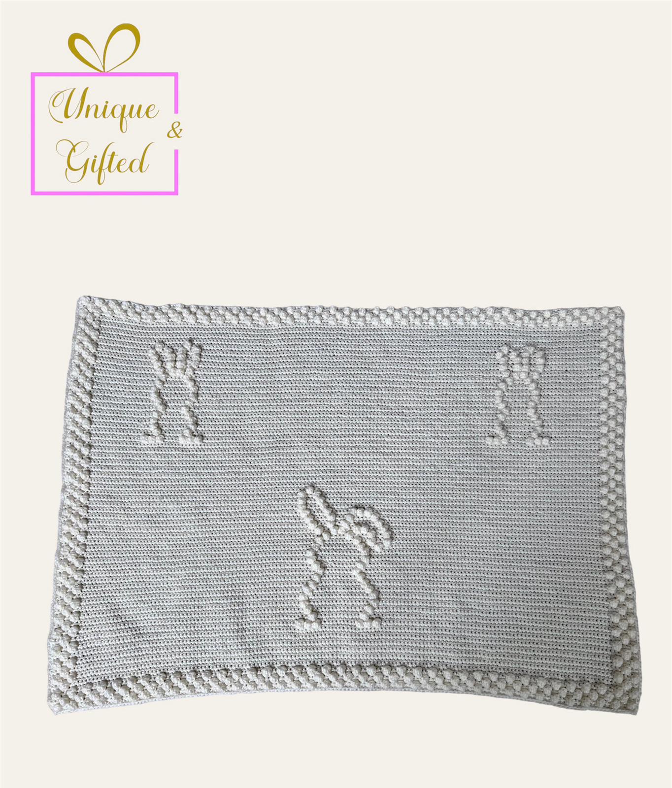 The perfect neutral baby blanket for a newborn